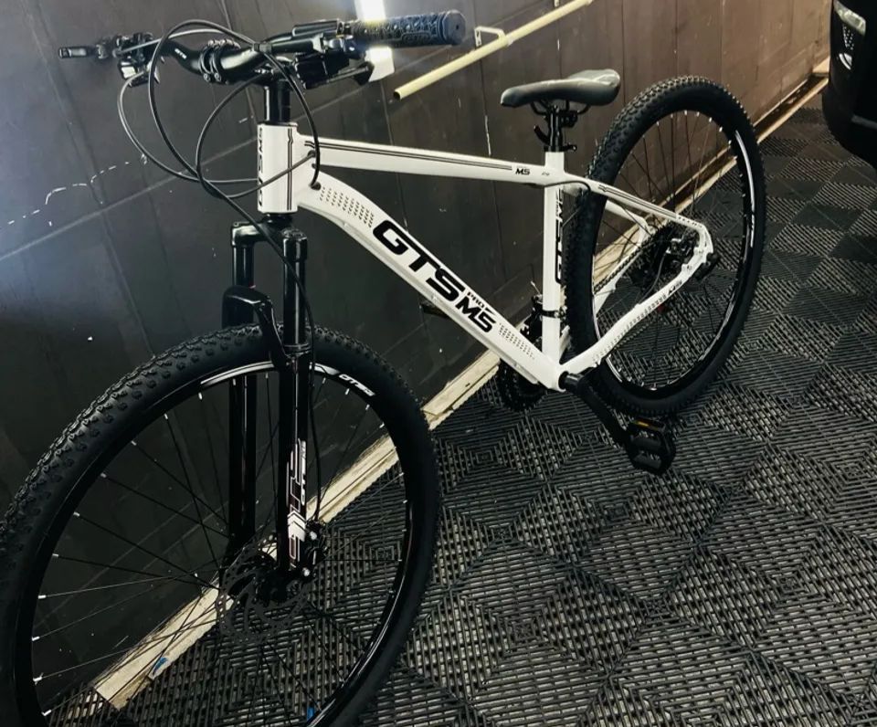 Bicicleta mountain bike GTS PRO M5 Techs 29 Aro 29 tamanho do Quadro 15" - branco