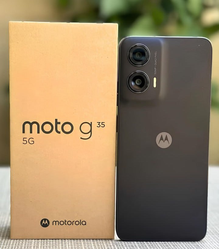 Smartphone Motorola Moto g35 5G - 128GB 12GB (4GB RAM+8GB Ram Boost) e Camera 50MP com AI NFC Tela 6.7" com Superbrilho - Garfite