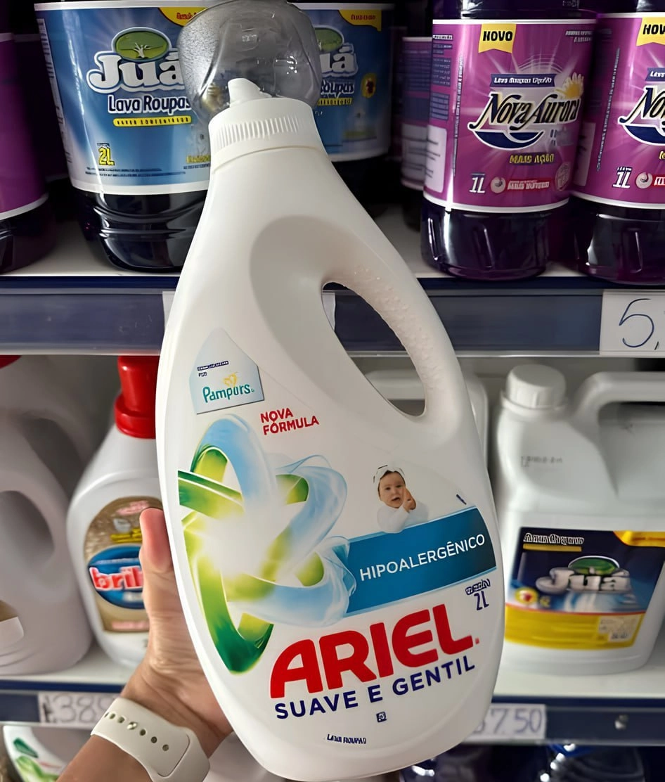 Lava Roupas Ariel Suave e Gentil - 2L