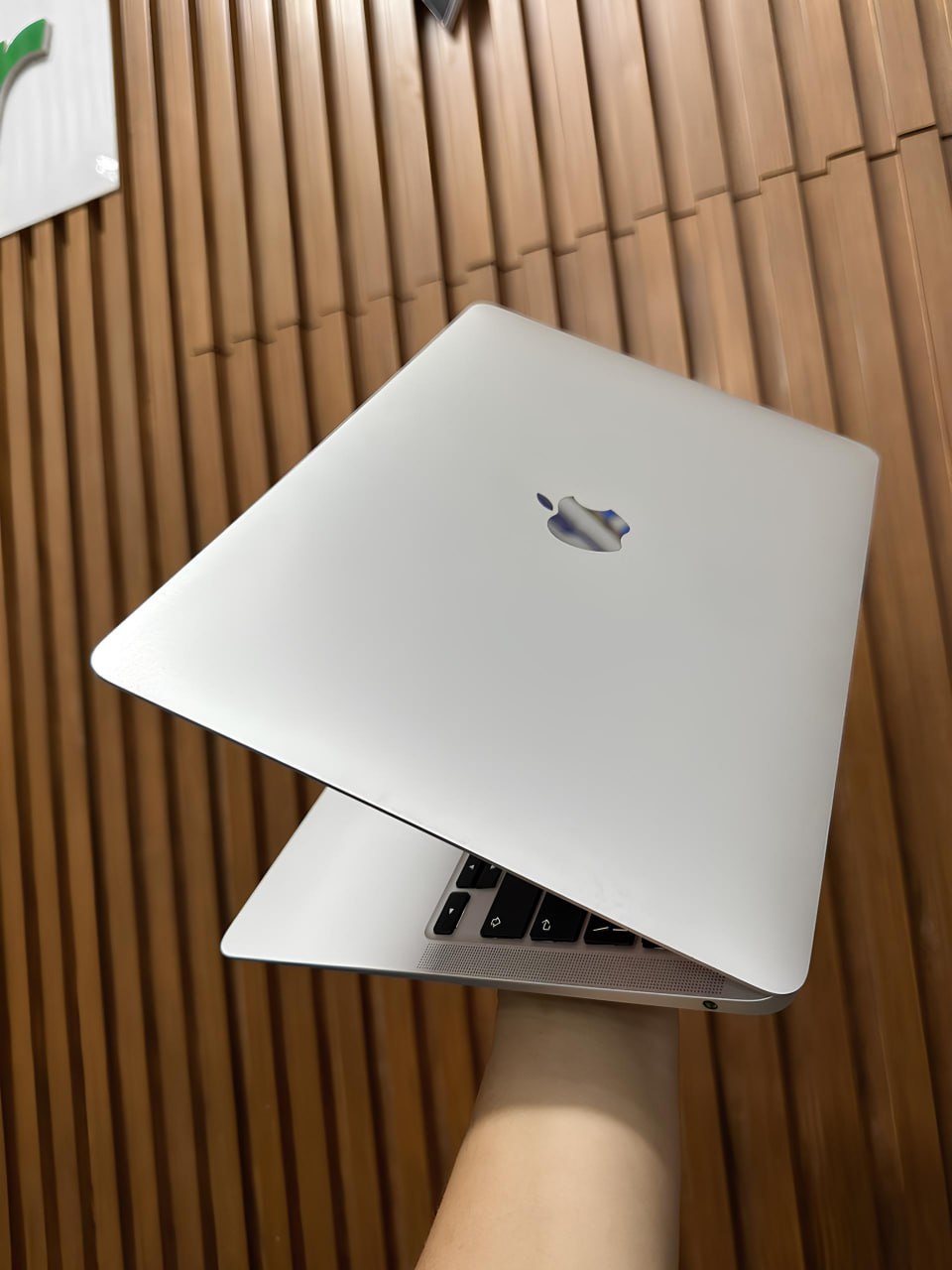 Apple 2024 MacBook Air (de 13 polegadas, Processador M3 da Apple com CPU 8‑core e GPU 8‑core, 16GB Memória unificada, 256 GB) - Prateado
