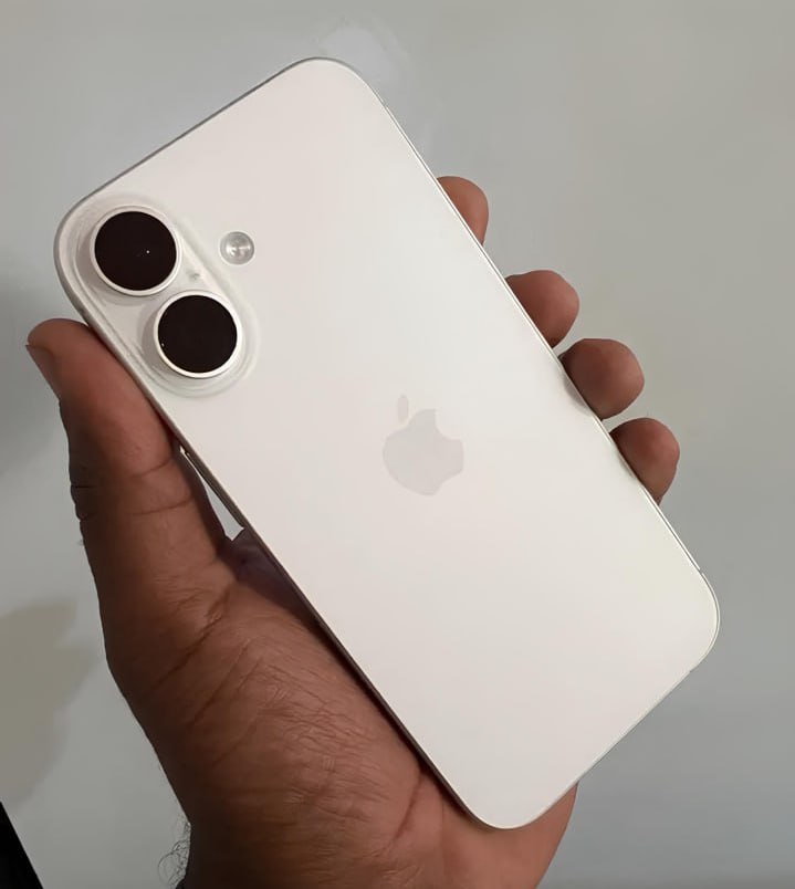 Apple iPhone 16 (256 GB) – Branco